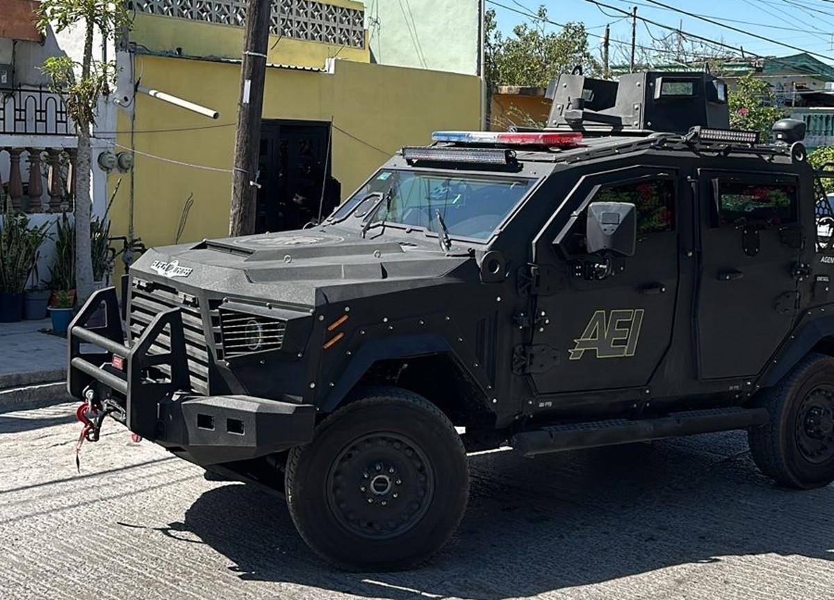 Catea AEI vivienda en Guadalupe; detienen a dos hombres y aseguran droga