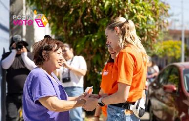 Mariana Rodríguez recorre la colonia Nuevo Repueblo y el Mercado de la Florida