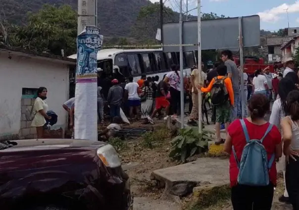 Revelan lista de heridos en accidente de peregrinos rumbo a Chalma