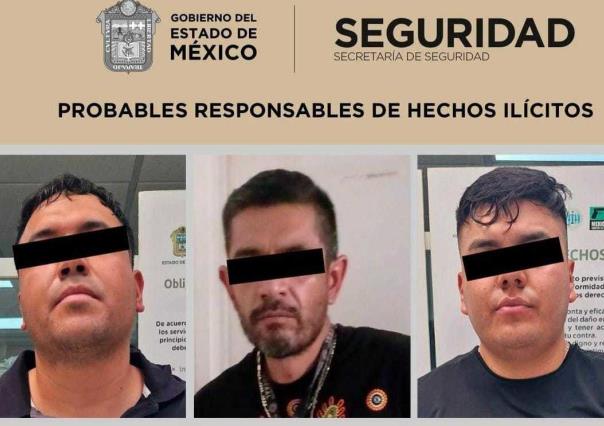 Detienen a tres hombres por posible participación en delitos contra la salud