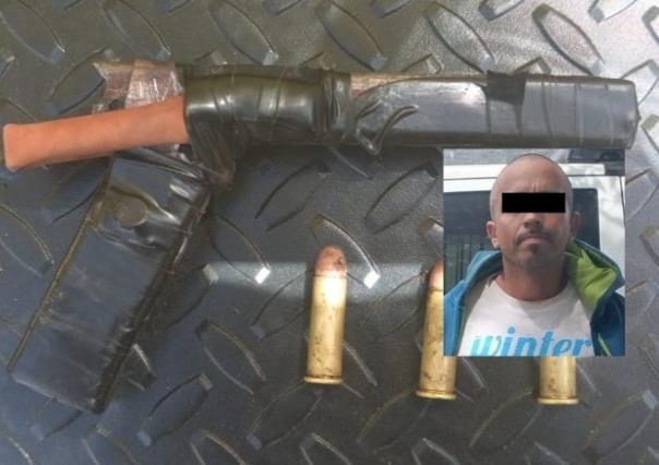 Detienen a un hombre con arma de fuego hechiza en Monterrey