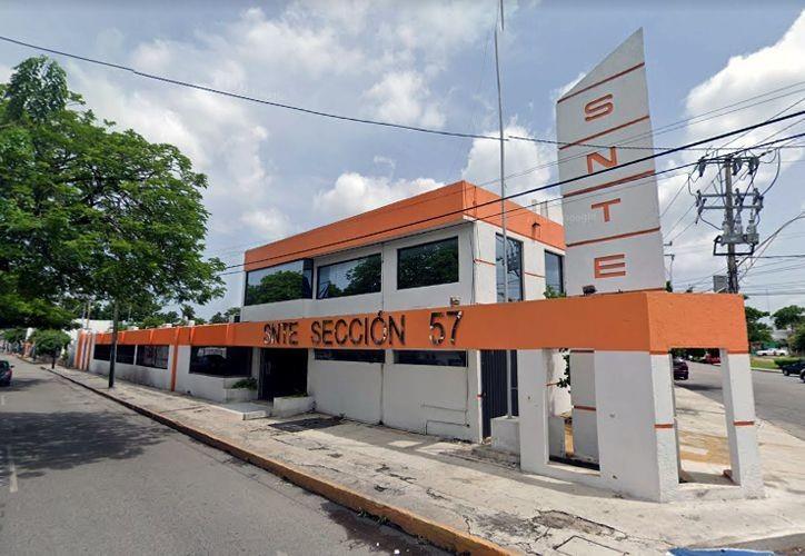 Hombre muere afuera de las oficinas del SNTE en la Avenida Canek