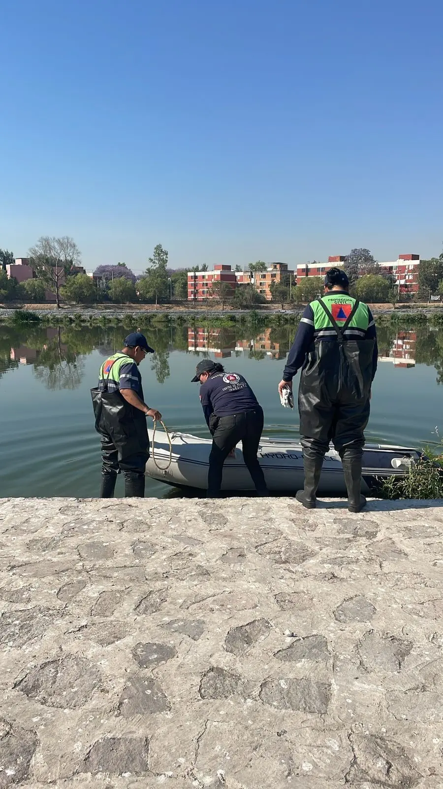 Hallan flotando cuerpo sin vida de un hombre en la GAM