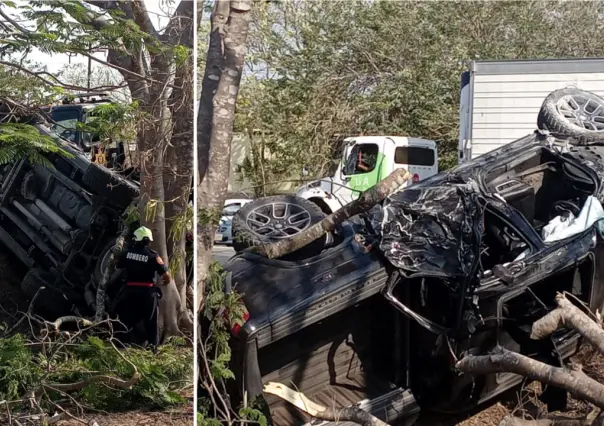 Choca su camioneta de lujo en el periférico de Mérida y huye del lugar