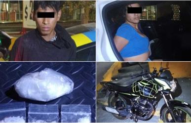 Detienen a joven y un menor por presunto delito de drogas en Monterrey