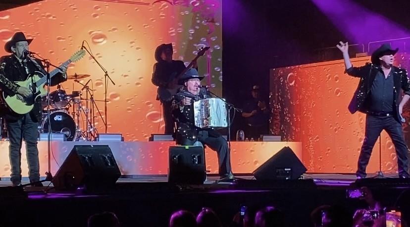 Ramón Ayala se presentó ya durante las primeras horas del domingo en el Auditorio Cumbres. Foto. Arturo González