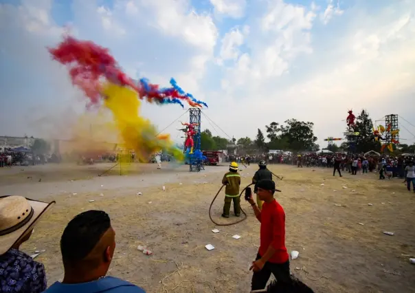 Piden cuidar la quema de pirotecnia en fiestas patronales para evitar incendios