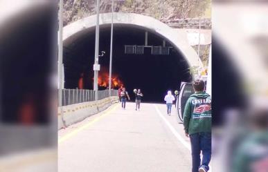 Suman 3 muertos por accidente en el túnel El Carrizo de la Supercarretera