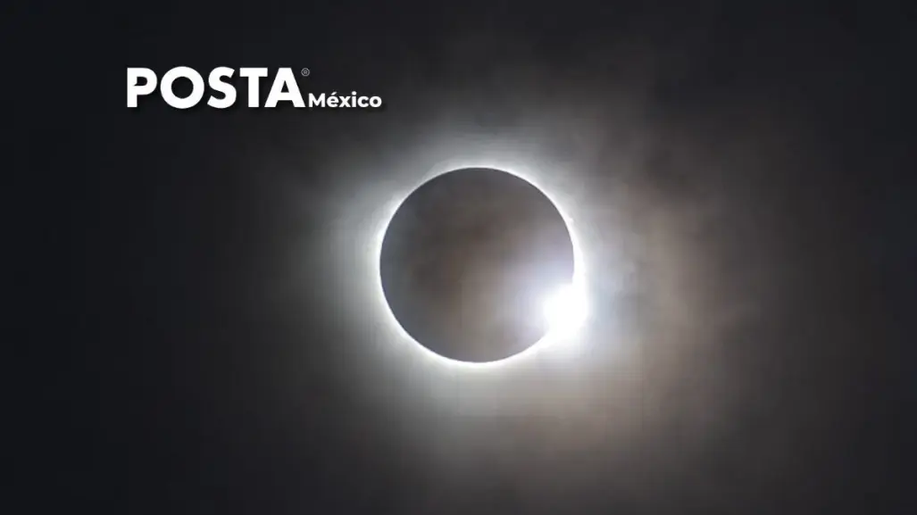 Totalidad del Eclipse apenas visible por nubosidad en La Esperanza, Durango