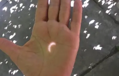 ¿Por qué el eclipse solar formó sombras en forma de Luna?