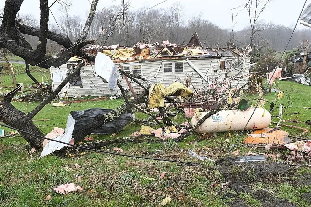 El gobernador Jim Justice ha declarado el estado de emergencia en 15 de los 55 condados de Virginia Occidental, permitiendo el uso de recursos estatales. Foto: Twitter @WVPress