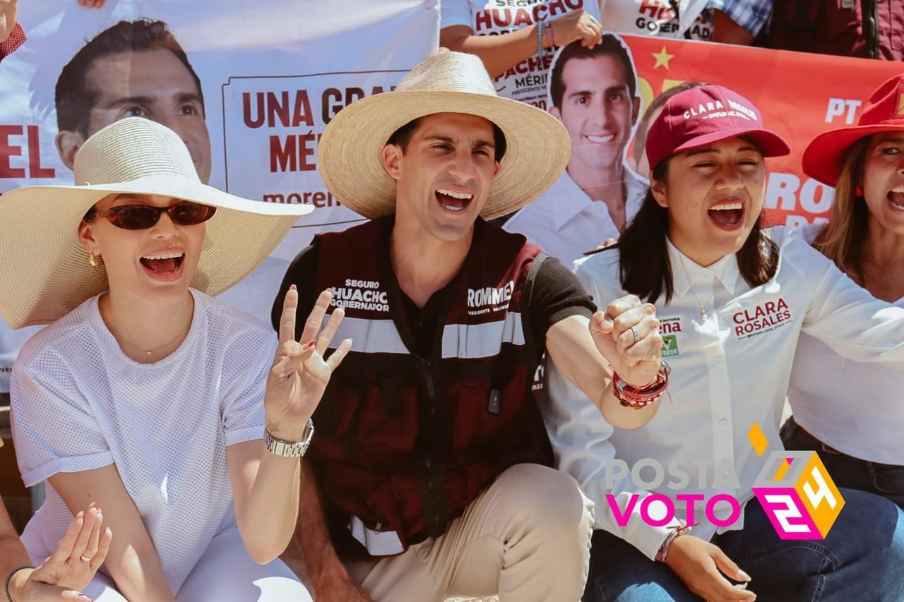 Rommel Pacheco Marrufo, en su recorrido por algunas zonas de Mérida, para escuchar las necesidades de los ciudadanos. Foto: Cortesía