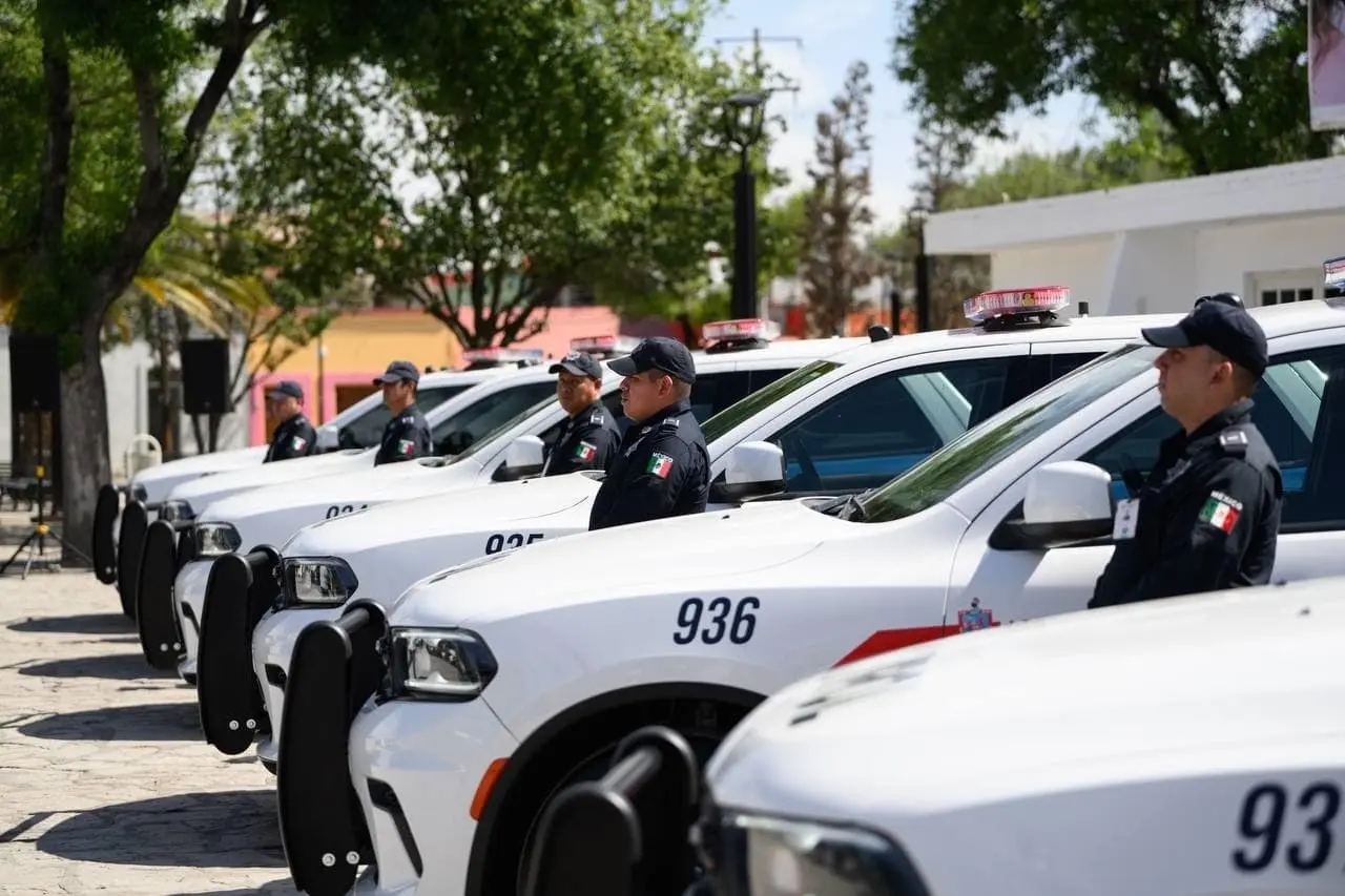 Las patrullas, se anunció que el Gobierno Municipal ha invertido en armas no letales, como el “Taser 7”, drones inteligentes equipados con cámaras térmicas y cámaras corporales para los oficiales. Foto: Especial.