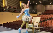 Tatiana sale en defensa de Irán Castillo al debutar como cantante infantil