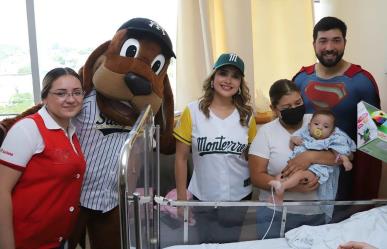 Llevan Roberto Valenzuela y Perro Sultán alegría al Hospital Materno Infantil