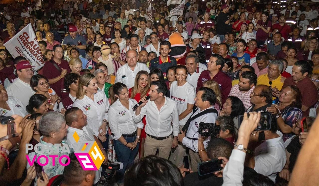 El candidato a la alcaldía de Mérida, Rommel Pacheco en su recorrido por la ciudad de Mérida. Foto: Cortesía