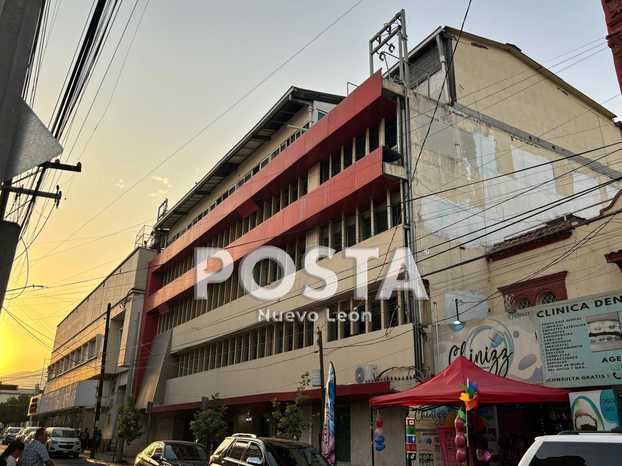 Algunos edificios del Centro de Monterrey rentan depas desde 850 pesos. Foto: Diego Beltrán/POSTA