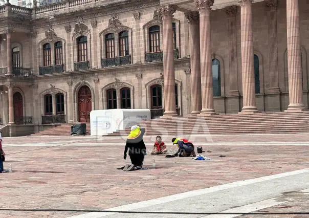 Embellecen la Macroplaza rumbo a los 200 años de Nuevo León