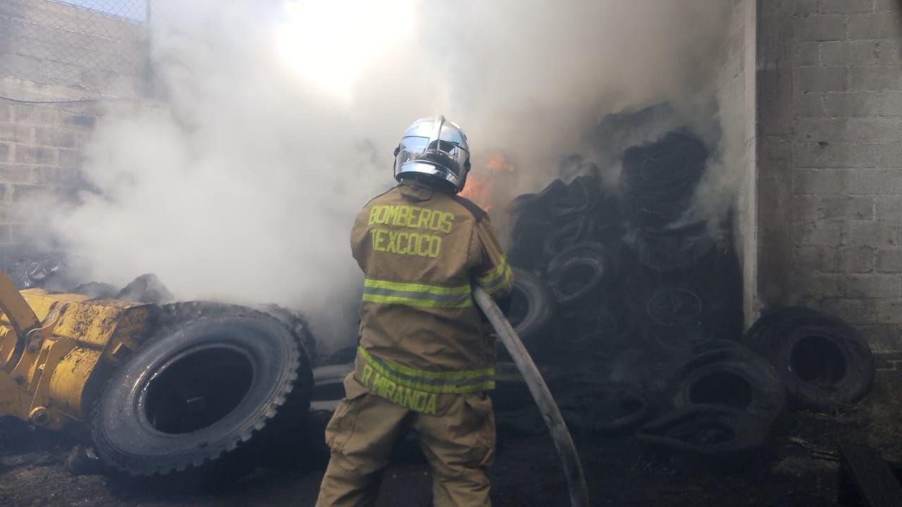 Bomberos y Protección Civil de Texcoco controlaron el siniestro  en un par de horas. Foto: PC de Texcoco