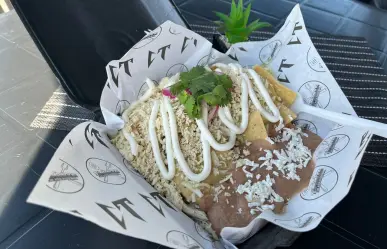 ¿”Chilaquiles Tumbados” en Monterrey? Natanael Cano atiende el negocio