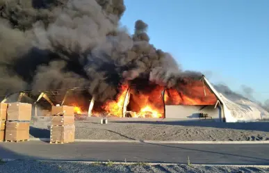 Incendio consume fábrica de Escobedo