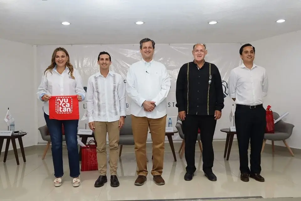 Los candidatos presentaron sus propuestas de manera ágil y directa Foto: Cortesía