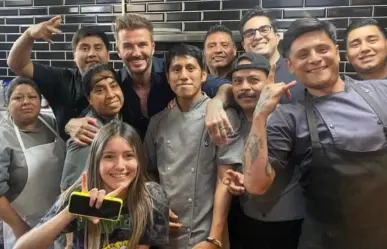 David Beckham le roba reflectores a Messi; causa euforia en restaurante (VIDEO)