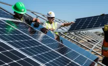 Lanza CFE programa de instalación gratuita de paneles solares