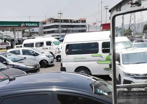 Manifestantes cierran vía Morelos