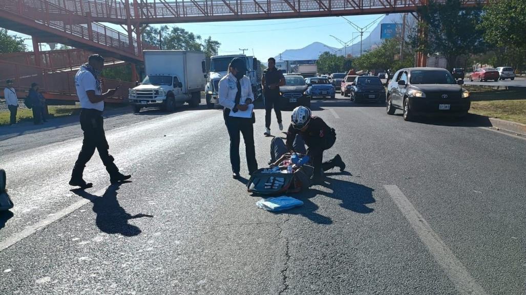 Motociclista acaba lesionado tras volcar en Santa Catarina