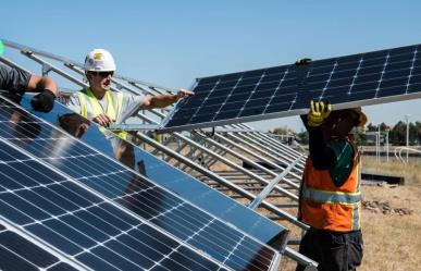 Aclara la CFE que no regala paneles solares