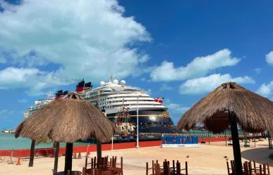 Crucero Disney Magic arriba a Progreso con más de 3 mil personas a bordo