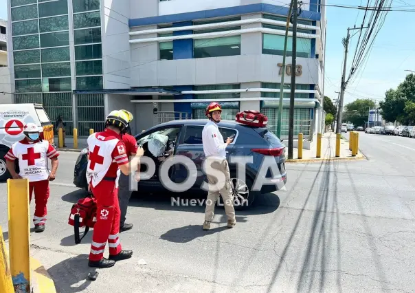 Deja choque de crucero dos lesionados en el centro de Monterrey