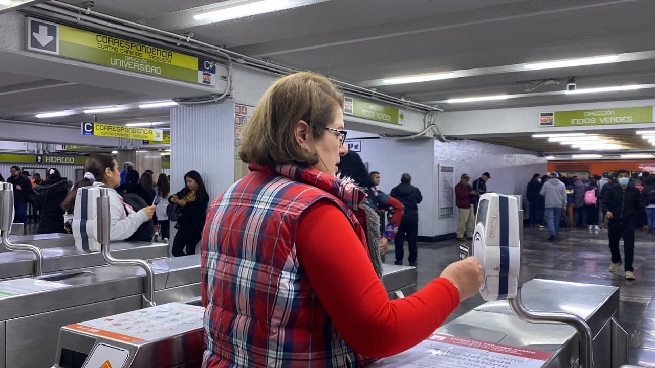 Metro acceso con tarjeta. Foto tomada de: POSTA