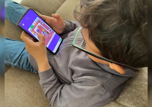 Ya hay niños duranguenses con problemas de la vista por exceso de celular