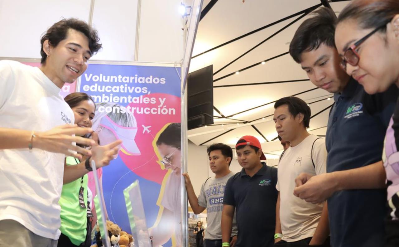 Ayer se inauguró la  Feria de Posgrados 2024 con la participación de 61 instituciones con más de 535 programas.- Foto de la Uady