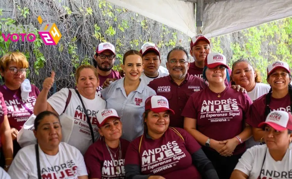 Durante una reunión de movilización de estructura convocada por el Partido Morena, Mijes junto a Clara Luz Flores, Candidata a Diputada por el Distrito 3 Federal, destacaron la importancia del transporte público en la Ciudad. Foto: Especial.