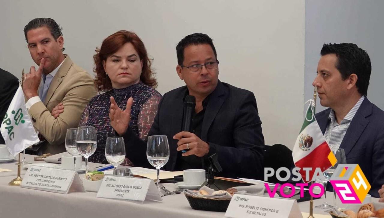 Héctor Castillo se reunió con industriales del poniente de Santa Catarina. Foto: Especial.