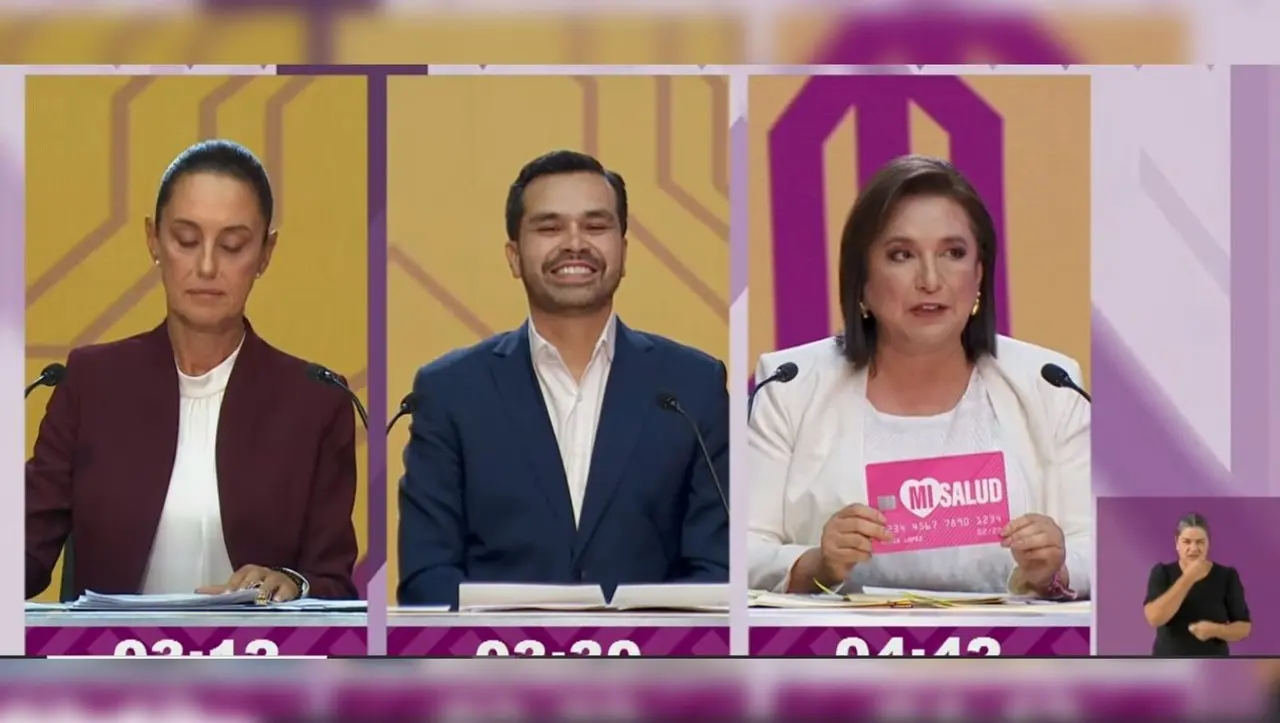 Los tres candidatos durante su participación en el primer Debate Presidencial. Foto: Captura de pantalla.