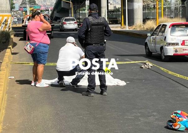 Caen motociclistas de 15 metros, muere una mujer en la México-Pachuca (VIDEO)