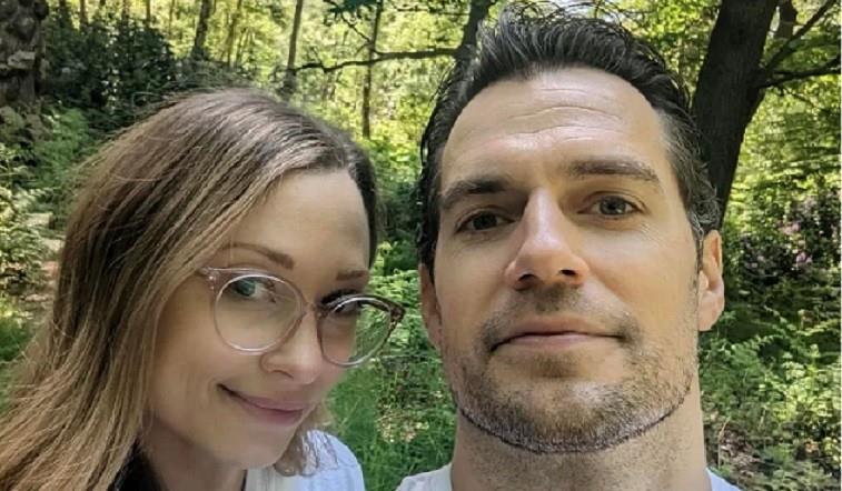 Henry Cavill será papá; espera a su primer bebé junto a Natalie Viscuso (VIDEO)