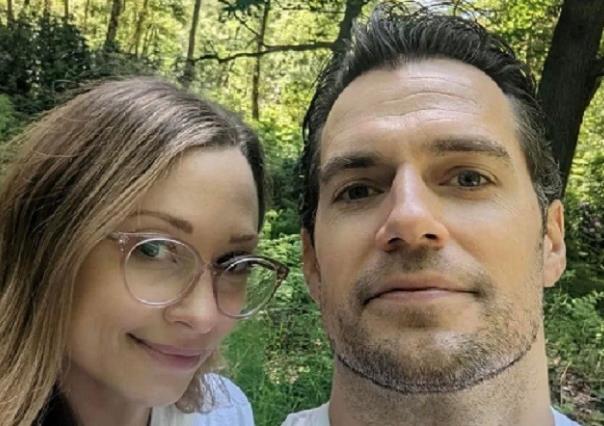 Henry Cavill será papá; espera a su primer bebé junto a Natalie Viscuso (VIDEO)