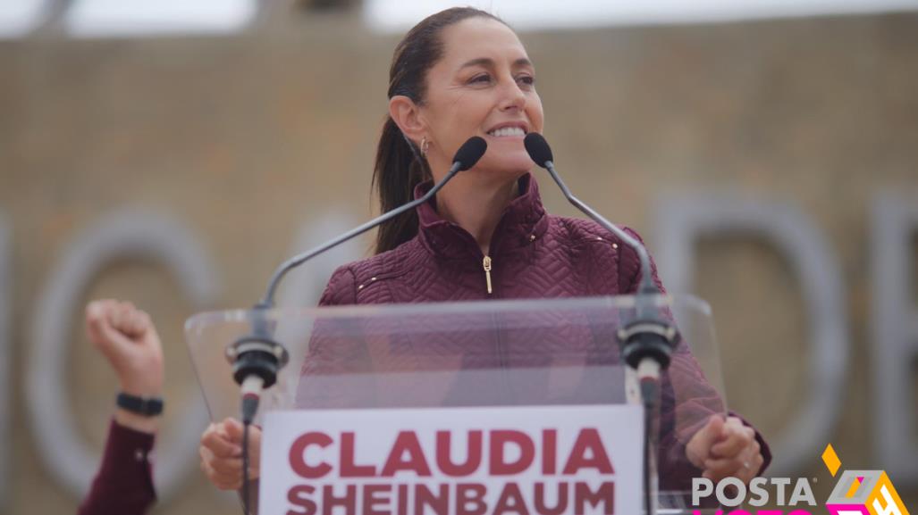 Cae Claudia Sheinbaum mientras bailaba banda en Mazatlán