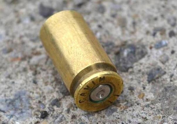 Discute jovencita de 17 años con novio y la mata de un balazo en la cabeza