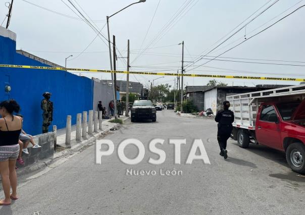 Hallan a un hombre sin vida en casa abandonada en Monterrey