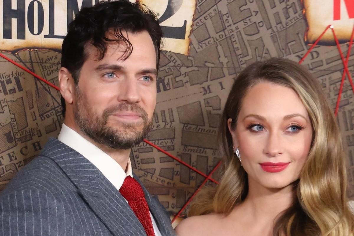 Henry Cavill y Natalie Viscuso en estreno de Enola Holmes Foto: Instagram @nviscuso