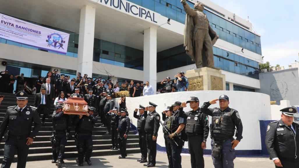 Despiden con honores a policía caído en Naucalpan