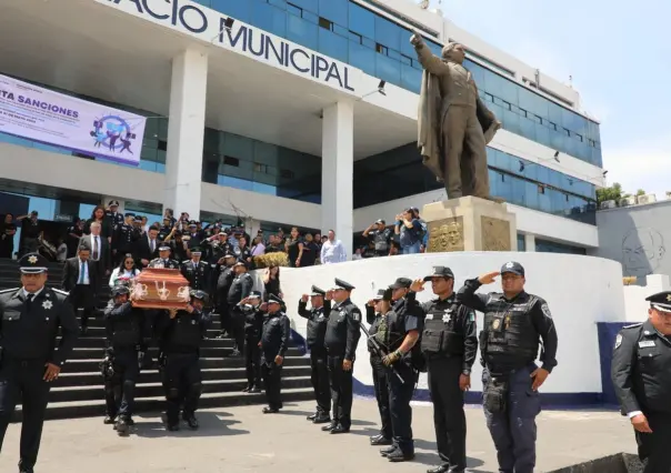 Despiden con honores a policía caído en Naucalpan