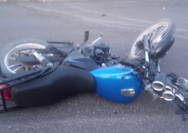 Fatídico accidente: pierde la vida en Umán tras chocar su moto contra una valla