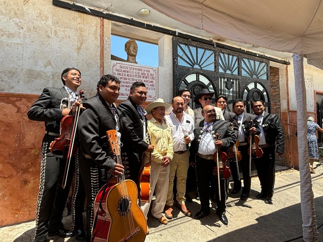 Celebración de los 67 años del fallecimiento de Pedro Infante, en la ciudad de Mérida. Foto: Alejandra Vargas